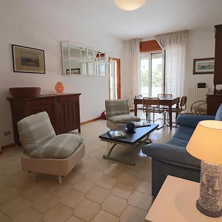 Holiday home Casa Turchese A *